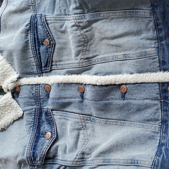 Wild Fable Crop Blue Denim Button Up Jean Jacket With Sherpa Lining New With Tag - Picture 7 of 8